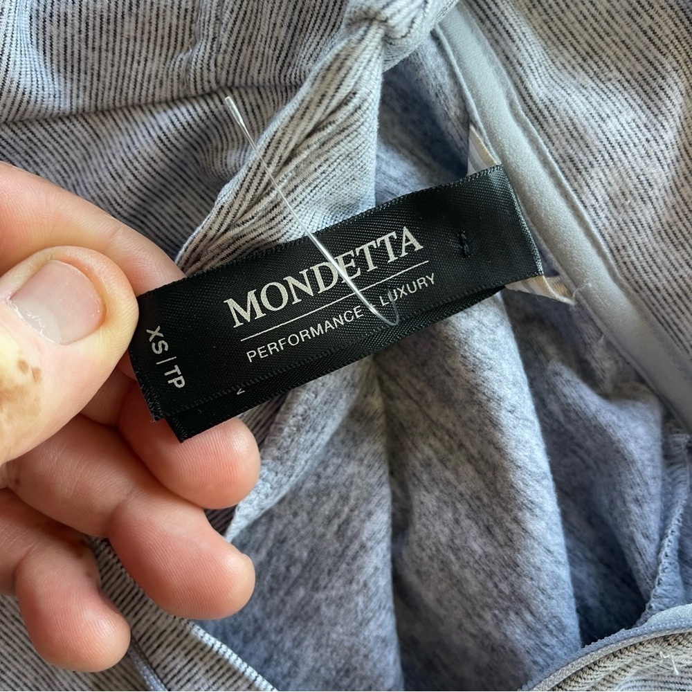 Gray 1/4 Zip mondetta Never worn Size XS - Picture 9 of 12